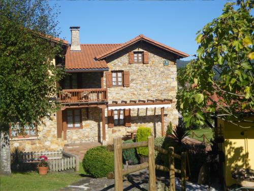fachada casa rural Matsa en Bizkaia