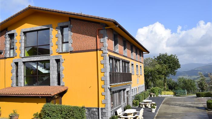 fachada casa rural ibarrola txiki en gipuzkoa