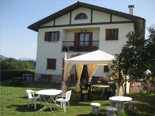 fachada 1 agroturismo Lizargarate en Gipuzkoa