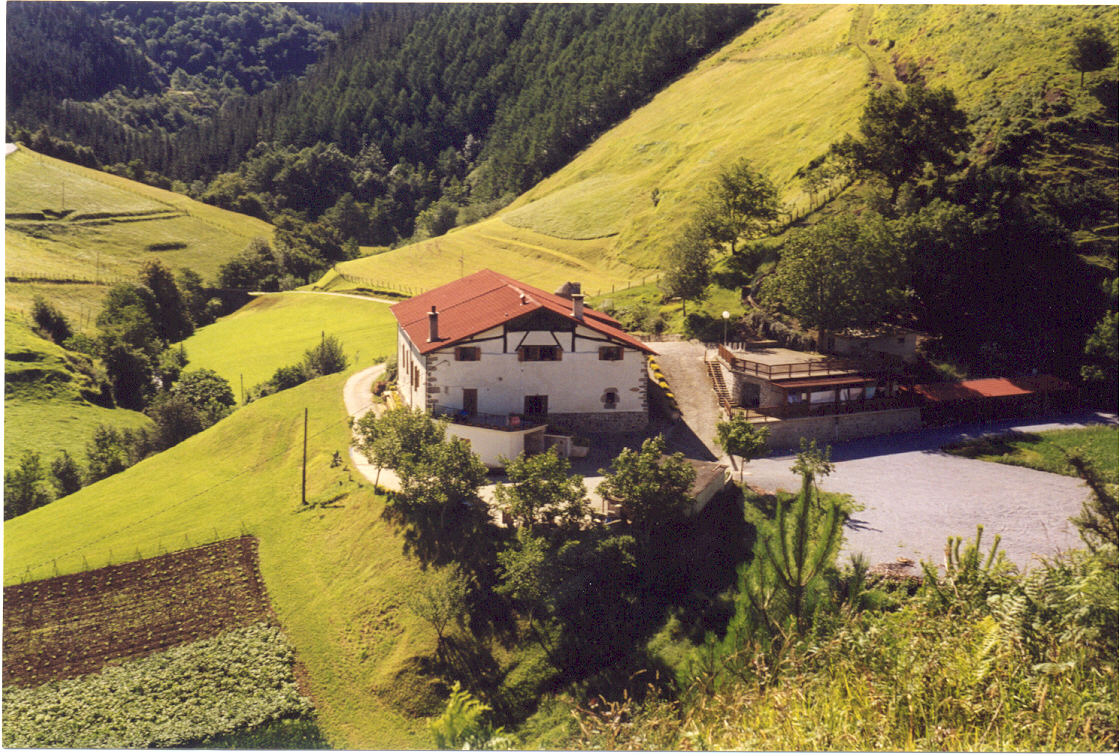 fatxada nekazalturimoa Lazkao Etxe Gipuzkoan