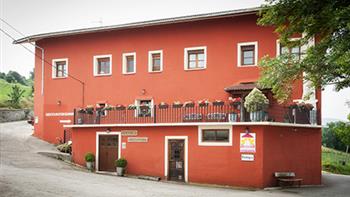 Fatxada nekazalturismoa Artola Gipuzkoan