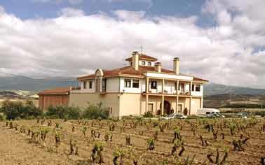 fachada 1 agroturismo señorío de las viñas en Alava