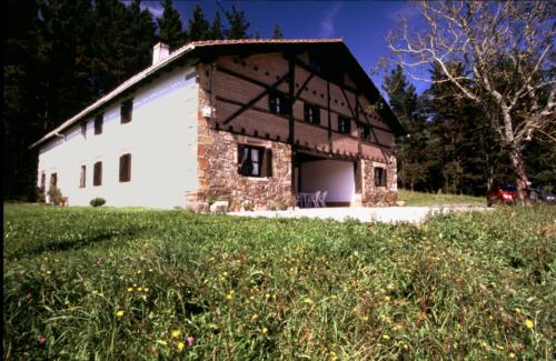 fachada 1 casa rural astorki goikoa en Vizcaya