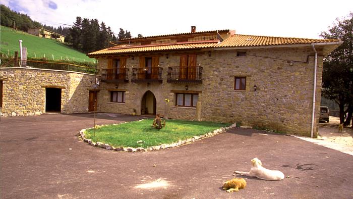 Fachada agroturismo Barrenengua en Gipuzkoa