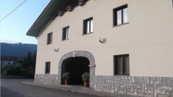 fatxada nekazalturismoa orubixe Bizkaian
