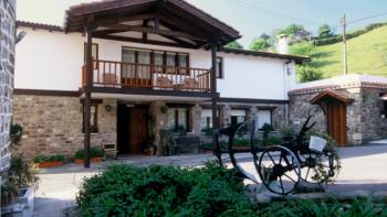 Fatxada nekazalturismoa Artiketxe Bizkaian