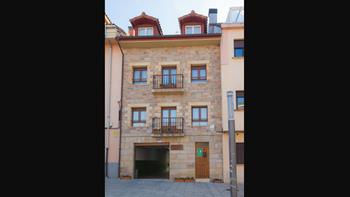 fatxada landa-etxea Urkiola Enea Araban