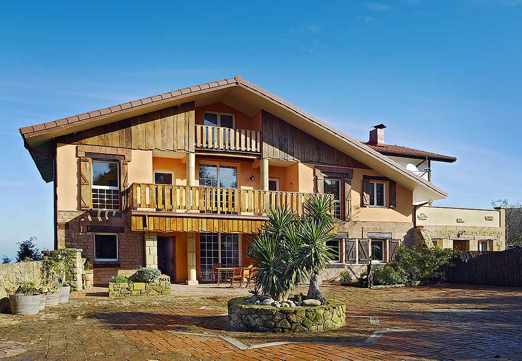 fatxada nekazalturismoa Igeldo Gipuzkoan