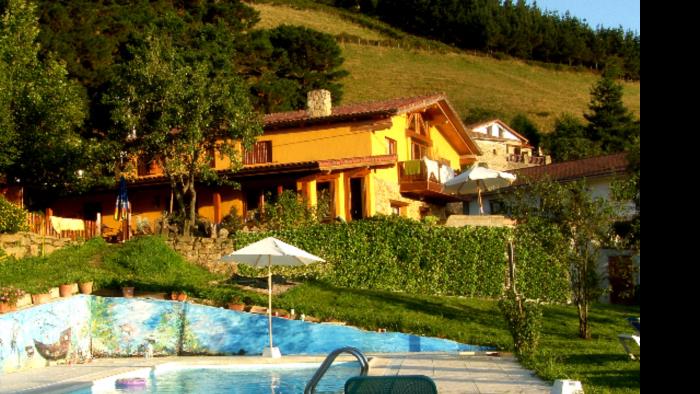 piscina casa rural gailurretan en Vizcaya