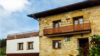 fatxada landa-etxea Erretzabal Txiki Gipuzkoan