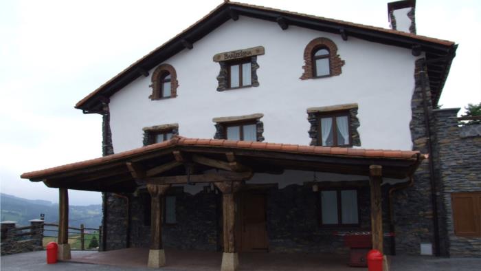 fachada agroturismo Bartzelona en Gipuzkoa