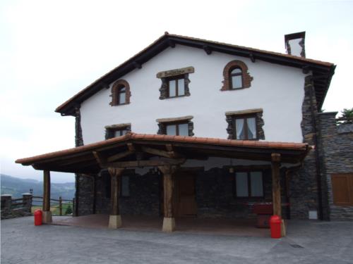 fachada 1 agroturismo Bartzelona en Gipuzkoa