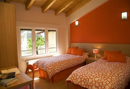habitación doble casa rural orlegy en Alava