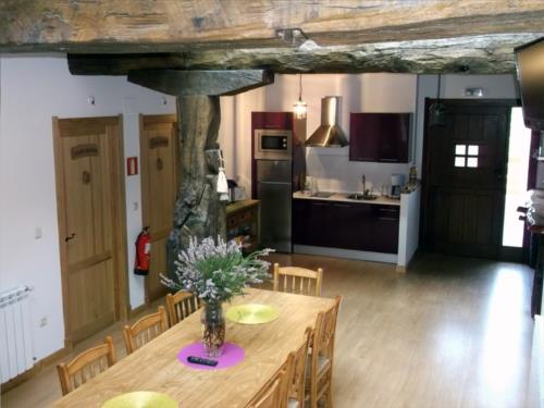 comedor casa rural troya en gipuzkoa