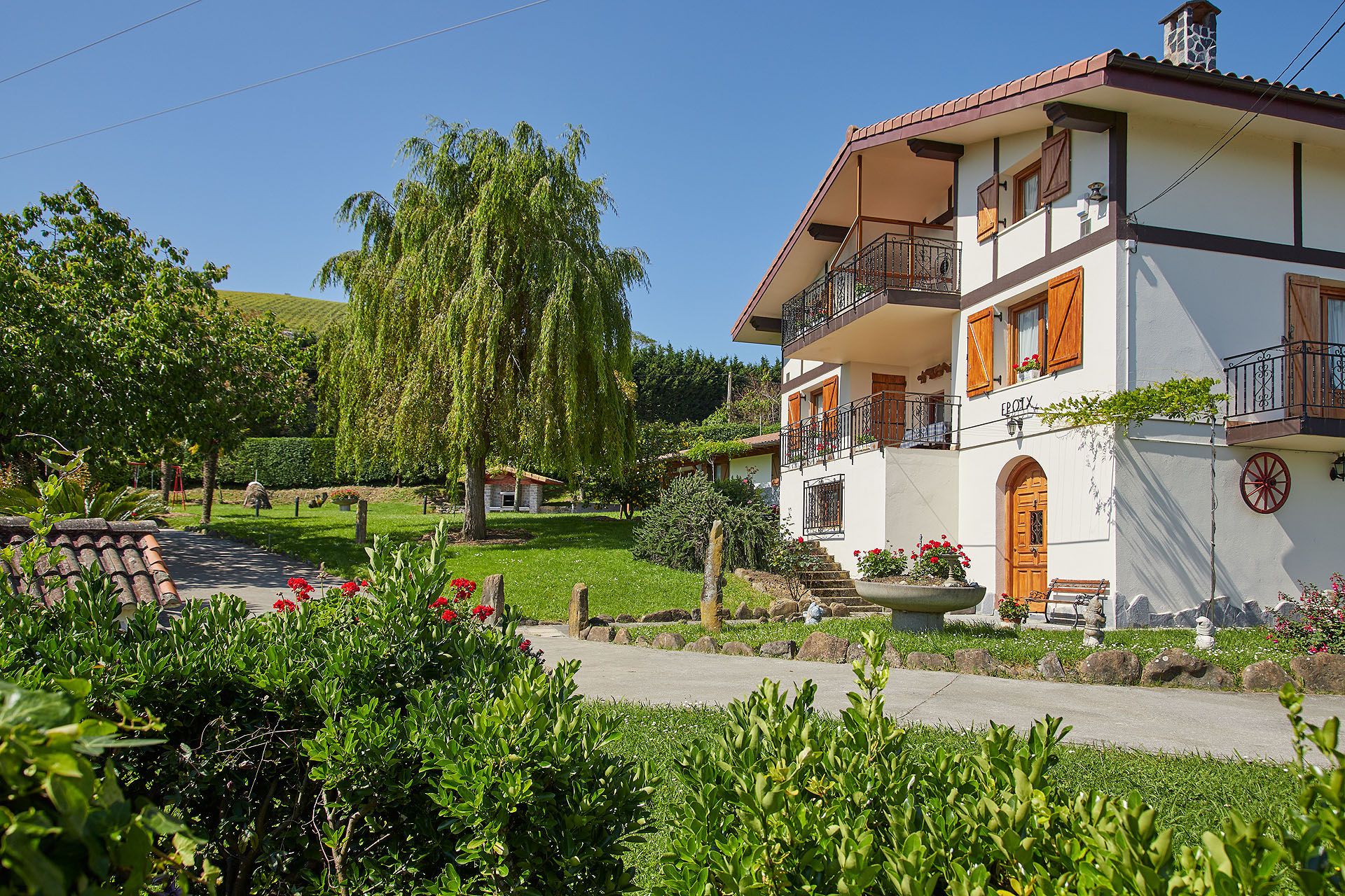 fatxada landa-etxea Epotx-etxea Gipuzkoan