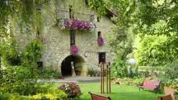 fatxada landa etxea garro Bizkaian