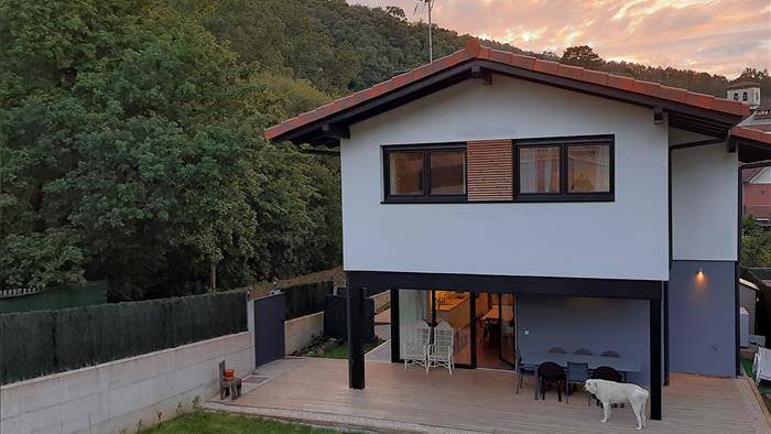 Fachada_Apartamentos_Rurales_Urdaibaikm0_Busturia_Urdaibai_Bizkaia_Euskadi