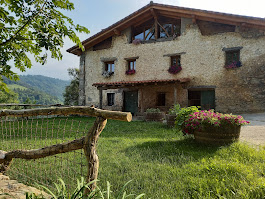 Fachada_agroturismo_Lizolagoiena_Asteasu_Gipuzkoa