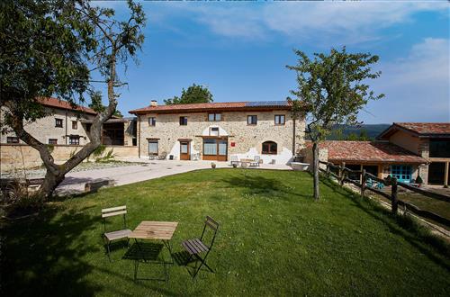 Jardin_agroturismo_Haizatu_Manurga_Araba