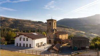 Fachada_apartamentos_Araotzeko_Ostatua_Oñati_Gipuzkoa