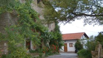 Fatxada nekazalturismoa Aristondo Gipuzkoan