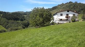 fatxada nekazalturismoa ziasoro gipuzkoan