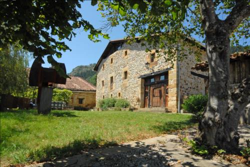 fachada agroturismo tellerine en gipuzkoa