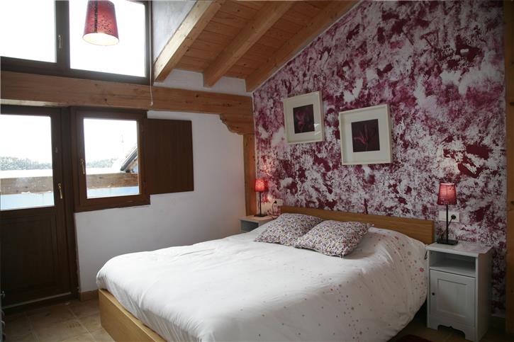 Gela bikoitza Mañu landa-etxea Arrizurieta Bizkaian