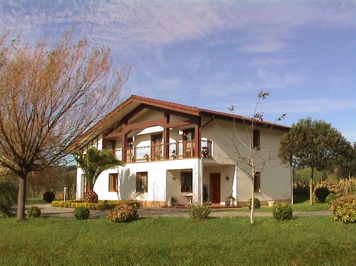 fatxada nekazalturismoa zabale gipuzkoan