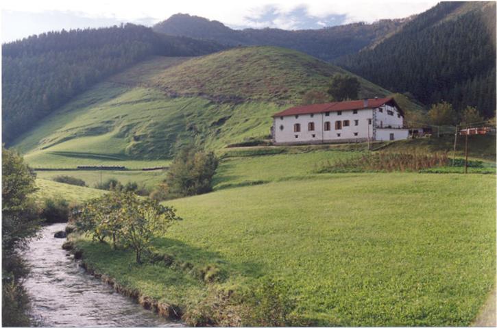 fatxada 1 nekazalturismoa Lazkao Etxe Gipuzkoan 
