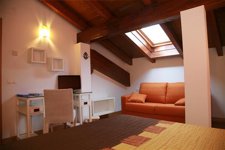 gela bikoitza 5 nekazalturismoa la casa vieja Araban