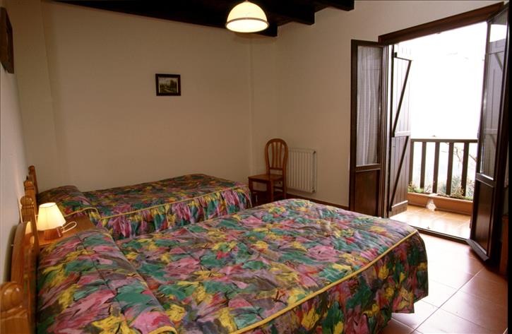 Gela bikoitza nekazalturismoa Arraspiñe Gipuzkoan