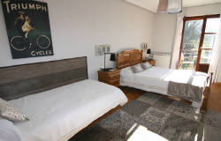 Bigarren gela balkoiakin